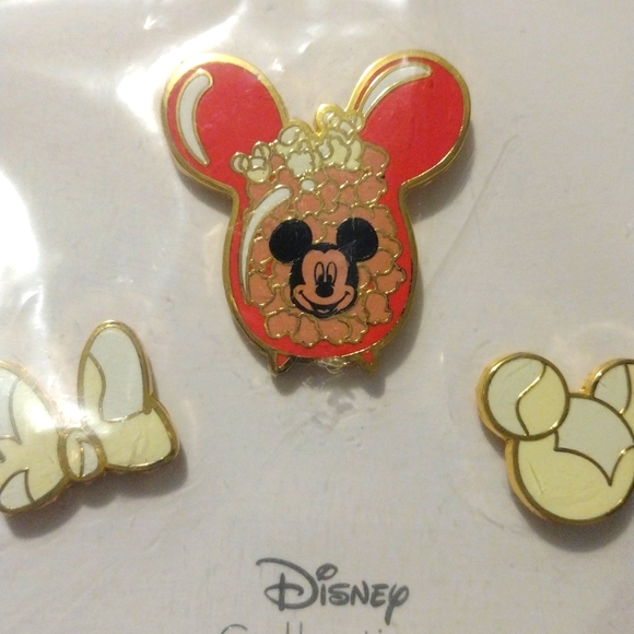 Disney Collection Pins - Picture 4 of 7